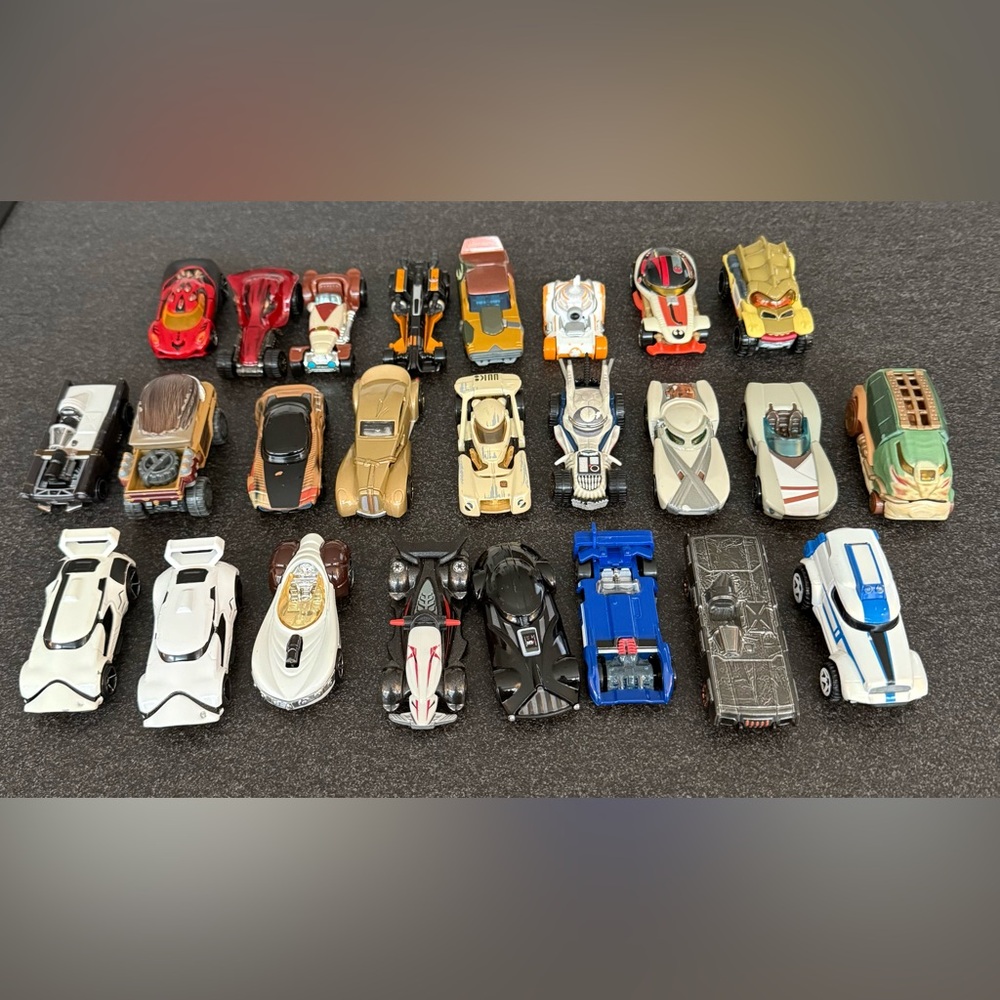 Hot wheels Marvel Comics Themed Lot - 23 Cars